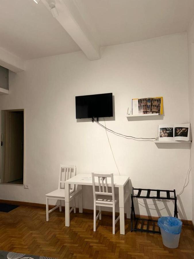 Studio Pamela Florenţa Exterior foto